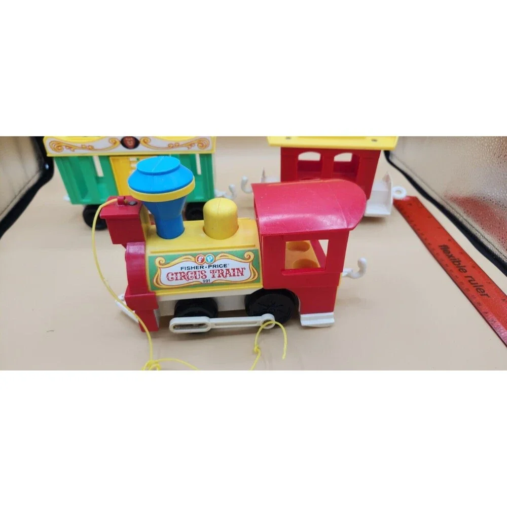 Vintage 1973 Fisher Price Little People Play Family Circus Train 991